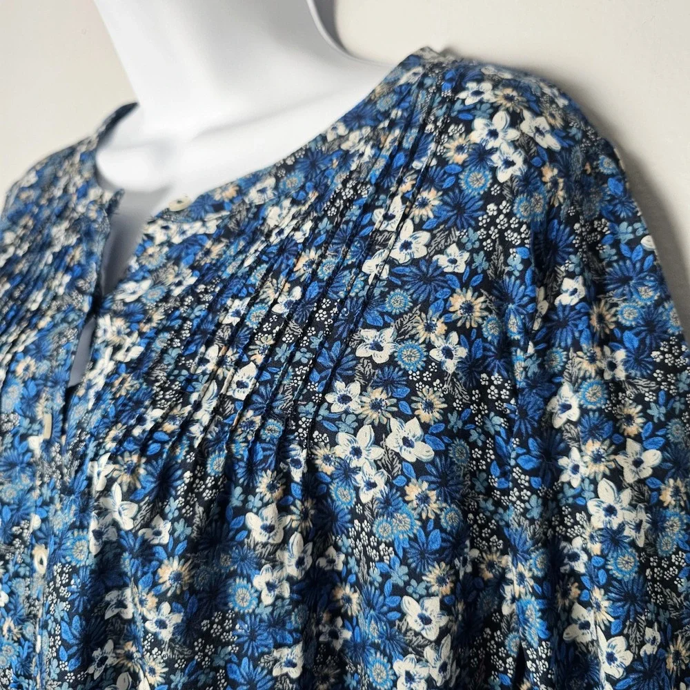 Talbots‎ Floral Pintuck Blouse Womens L Blue 100% Cotton Boho Cottagecore Spring